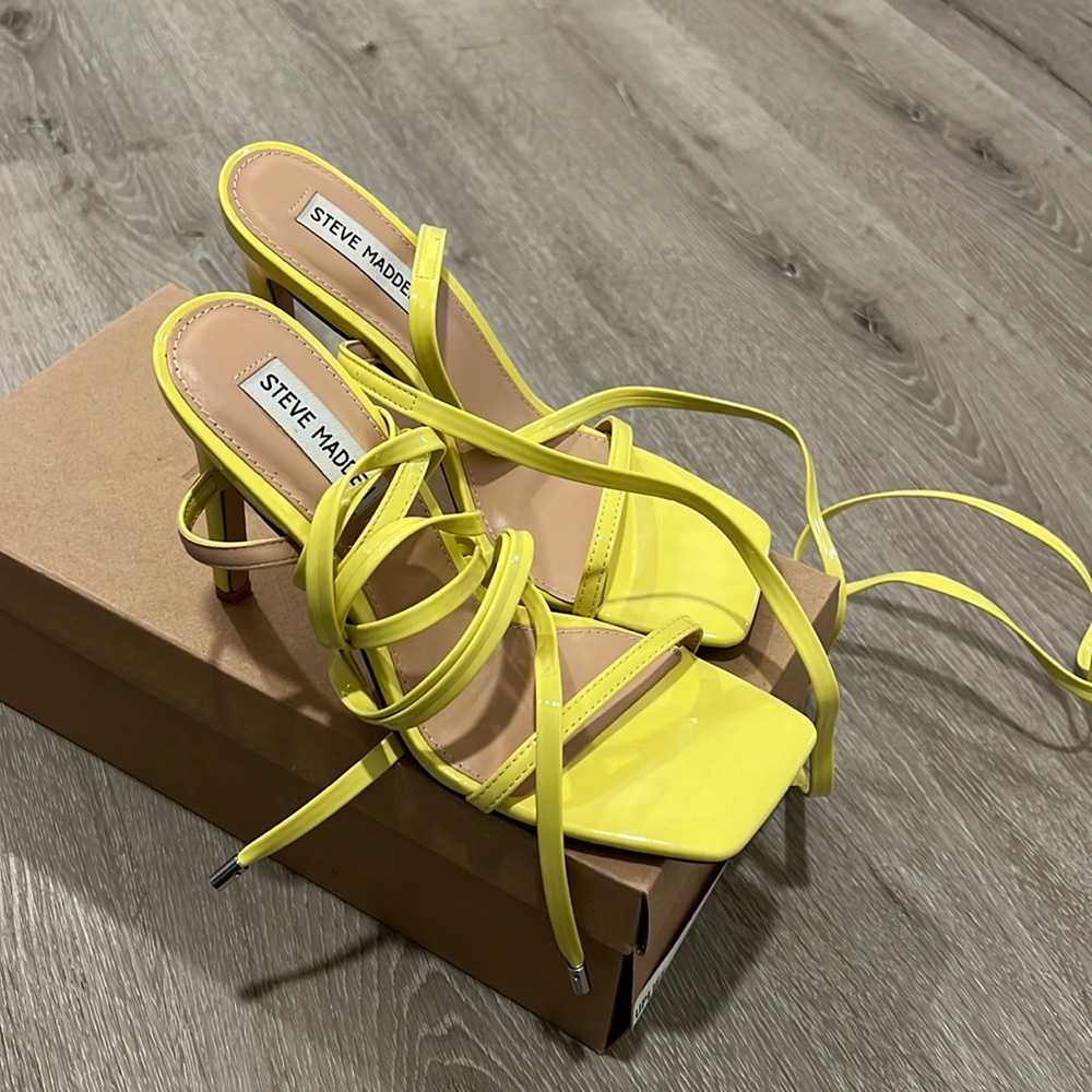 Steve Madden Uplift heels